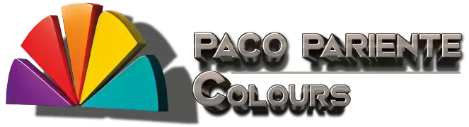Logotipo de Paco Pariente Colours con un diseño semicircular de abanico en colores vibrantes como rojo, naranja, amarillo, azul y morado, junto a texto 3D metálico.